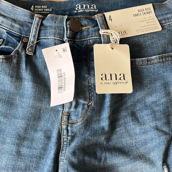 a.n.a size 4 High Rise Skinny Ankle jeans women - Picture 5 of 7